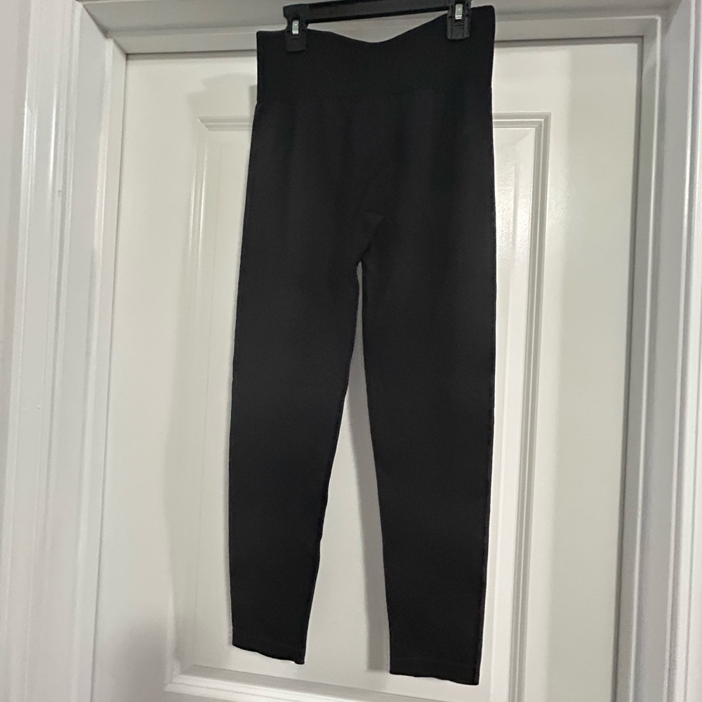 Halara Black High-Waisted Leggings‎